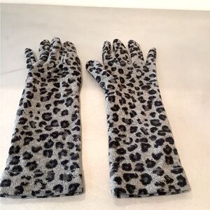 Autumn Cashmere black grey gray leopard knit gloves preowned